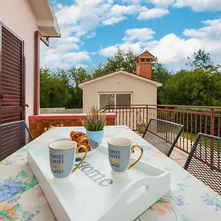 Cozy In Sveti Bartol Veligolji