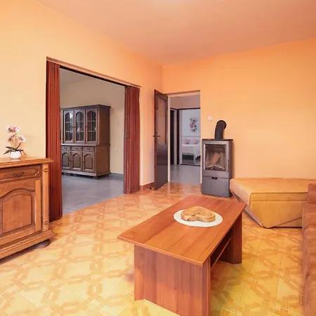 別荘 In Sveti Bartol *