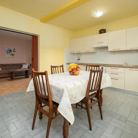 In Sveti Bartol VeliGolji