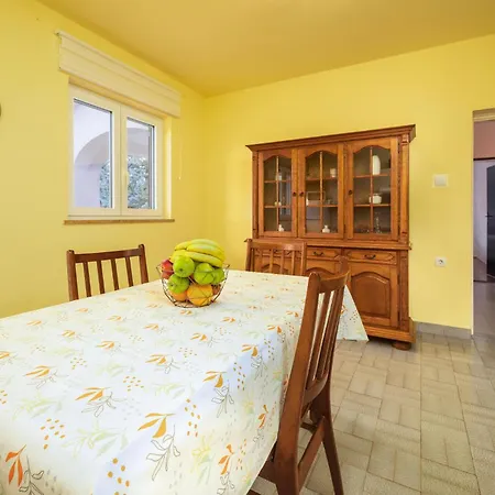 Cozy In Sveti Bartol Ferienhaus