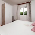 Cozy In Sveti Bartol