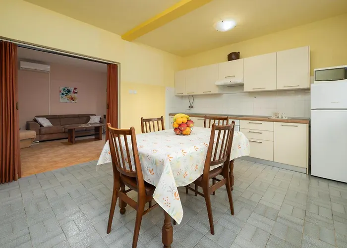 In Sveti Bartol Veligolji